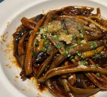 Sizzling Eel丝 with Sauce