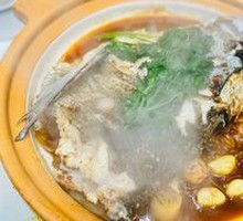 Red Rice Wine Stewed Thousand Island Lake Fish Head