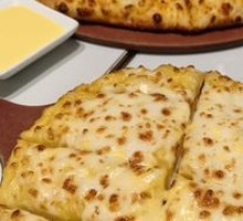 Rich Cheese Pizza
