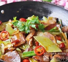 Spicy Sichuan-style腊肉 with Bitter Melon