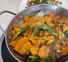 Spicy Pot-Braised Tofu with Leaves