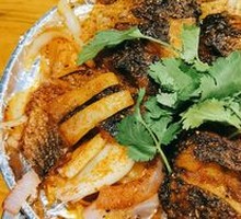 Sautéed Crucian Carp on Iron Plate