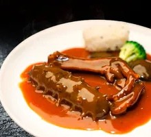 Braised Goose Feet with Sea Cucumber