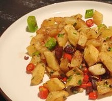 脆哨土豆丁