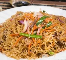 Three-Slice Egg Steamed Rice Noodles