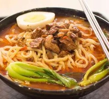 特色红烧牛肉面