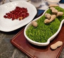 Red Wine Sauce Peanut Foie Gras