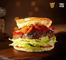 No-Bread Egg Soul Beef Burger