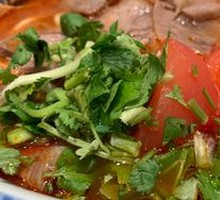 Xinjiang Sunlight Tomato Beef Noodles