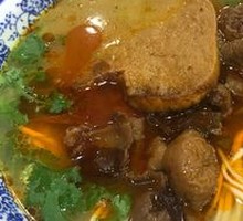 Sour Cabbage Pork Intestine Noodles