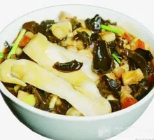 Pea and Pork Sauce Knife-Sliced Noodles