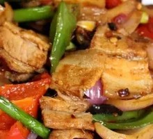 Spicy Pork Stir-fry Rice Bowl