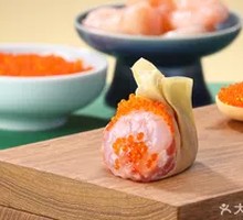 Fresh Shrimp and Crab Roe Dumplings