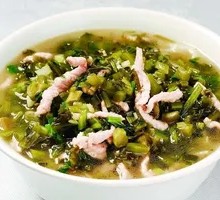 Dry-Mixed Snow Cabbage and Pork Noodles