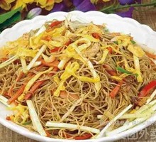 Ham and Egg Fried Rice Noodles