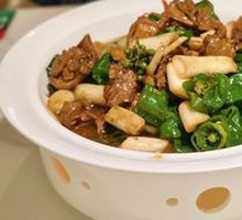 Signature Linyi Chicken Stir-Fry