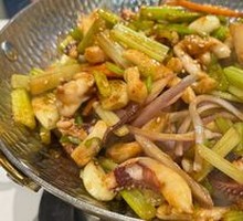 Spicy Squid in Dry Pot