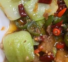 Stir-fried Chinese Cabbage Root with Pork Cracklings
