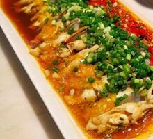 Steamed Clams with Green and Red Peppers