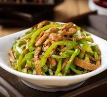 Green Pepper and Tofu Skin with Pork Strips
