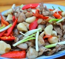 Clam and Frog Stir-fry