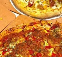 意大利肉酱比萨