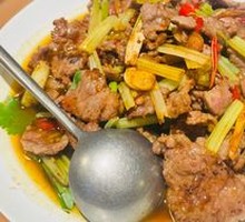 Stir-Fried Fresh Beef with Rapeseed Oil