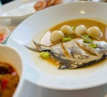 Braised Small Spanish Mackerel with Rice Cake