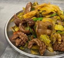 Sour Cabbage Stir-fried Pork Offal