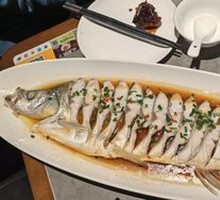 Chicken Oil Steamed White Water Fish