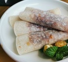 Soy Sauce Beef with Thin Pancakes