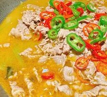 Sour Soup with Snowflake Beef