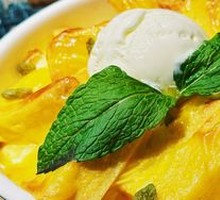 Ice Cream Croquembouche