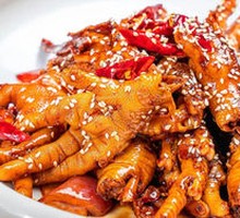 Braised Chicken Feet in Old Sauce