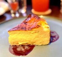 Brown Stone Basque Cheesecake