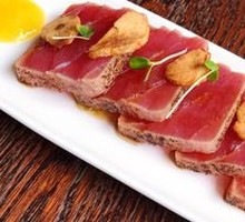 Yellowfin Tuna Avocado Salad