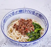 Braised Beef Noodles with Sauce