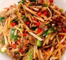 Sour Radish Stir-Fried Chicken Offal