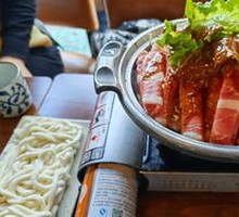 Kimchi Beef Hot Pot