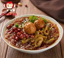 Family Feast Meatball Spicy Rice Noodles