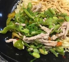 Green Pepper Shredded Pork Cold Noodles with Edamame