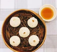 Crab Roe Steamed Bun