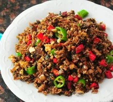Spicy Pepper and Pickled Cabbage Stir-Fry with Pork