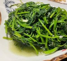 Garlic Stir-Fried Water Spinach