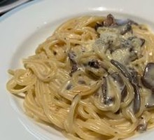 Truffle Porcini Creamy Mushroom Pasta