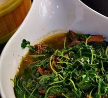 Wild Clam with Water Spinach