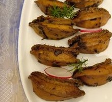 Black Vinegar and Olive Cabbage Baked Abalone