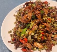 Sour Pickle and Chicken Gizzard Stir-fry