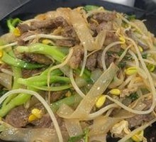 Chao-Shan Beef Fried Rice Noodles