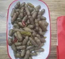 Ice-Soaked Peanuts